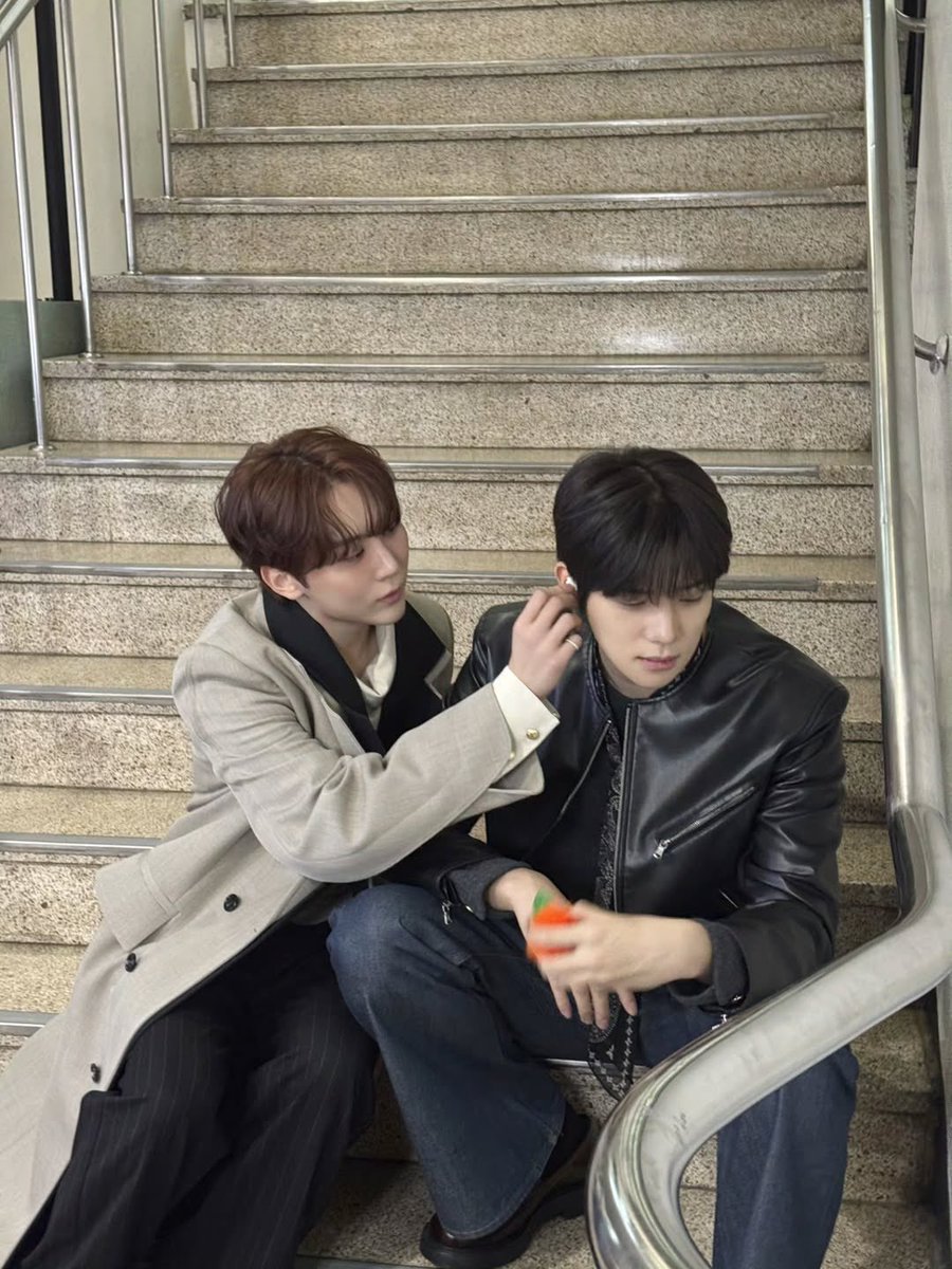 kwansources's tweet image. seungkwan and sangmin! 😆🖤