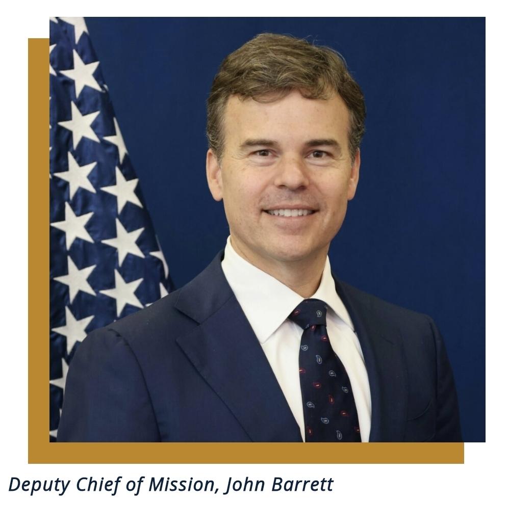 LawAndOrder100's tweet image. On behalf of #ACTEPAR, we welcome the arrival to #Guatemala of the Deputy Chief of Mission, Mr. John M. Barret. #JohnMBarret #DCM @usembassyguate @DeputySecState @WhiteHouse @POTUS @realDonaldTrump @CIA @FBIDirectorKash @DHSgov @SaraCarterDC @Sec_Noem @DNIGabbard @NSAGov