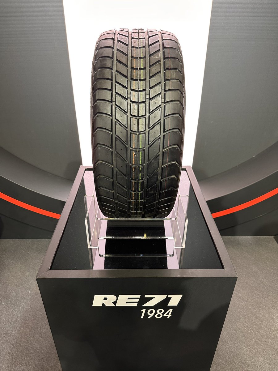 drive2thefuture's tweet image. 今夜7時からのBRIDGESTONE DRIVE TO THE FUTURE🛞

先週末に行われた #東京オートサロン 2026 #ブリヂストン ブースでのトークショーの模様をお届けします🛞

🎤星野一義さん×鈴木亜久里さん×佐藤琢磨さん

🎤土屋圭市さん×佐々木雅弘さん

📻radiko.jp/share/?t=20260…

#dtf813 #jwave