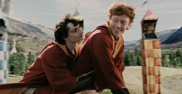 wemetinautumn's tweet image. finn wolfhard as harry potter in a heated rivalry skit. this was literally for me. #joyful #ilovegaypeople