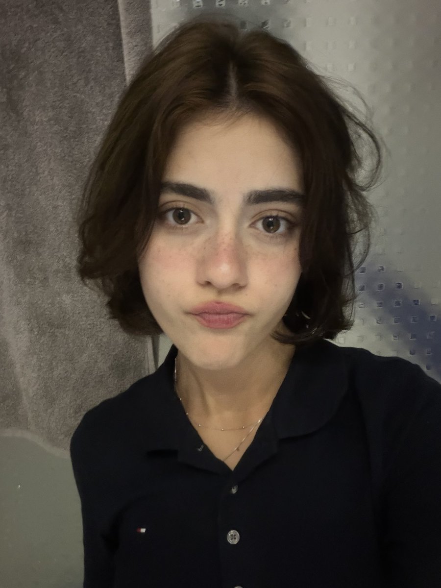 angel(a) tweet media