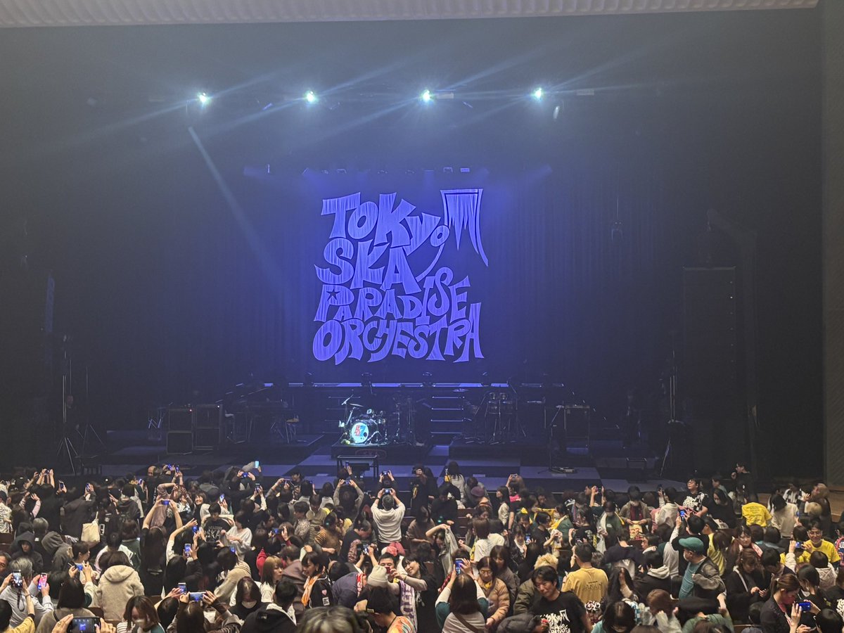 今年初のスカパラライブは、さいたま市文化センターで。
最初から最後まで、ほぼ立ち通しで踊りまくりの２時間半。スカパラメンバーと観客の一体感最高！
今年もスカパラライブ行きまくります（笑）
#東京スカパラダイスオーケストラ
#ライブ好き