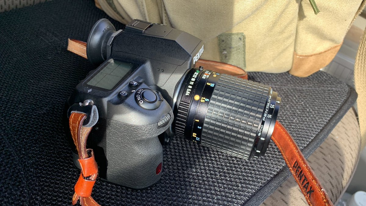 m32camera's tweet image. 広角から標準系ばかり使っていた私…
いきなり中望遠マクロに切り替わると撮影距離感に戸惑いますね