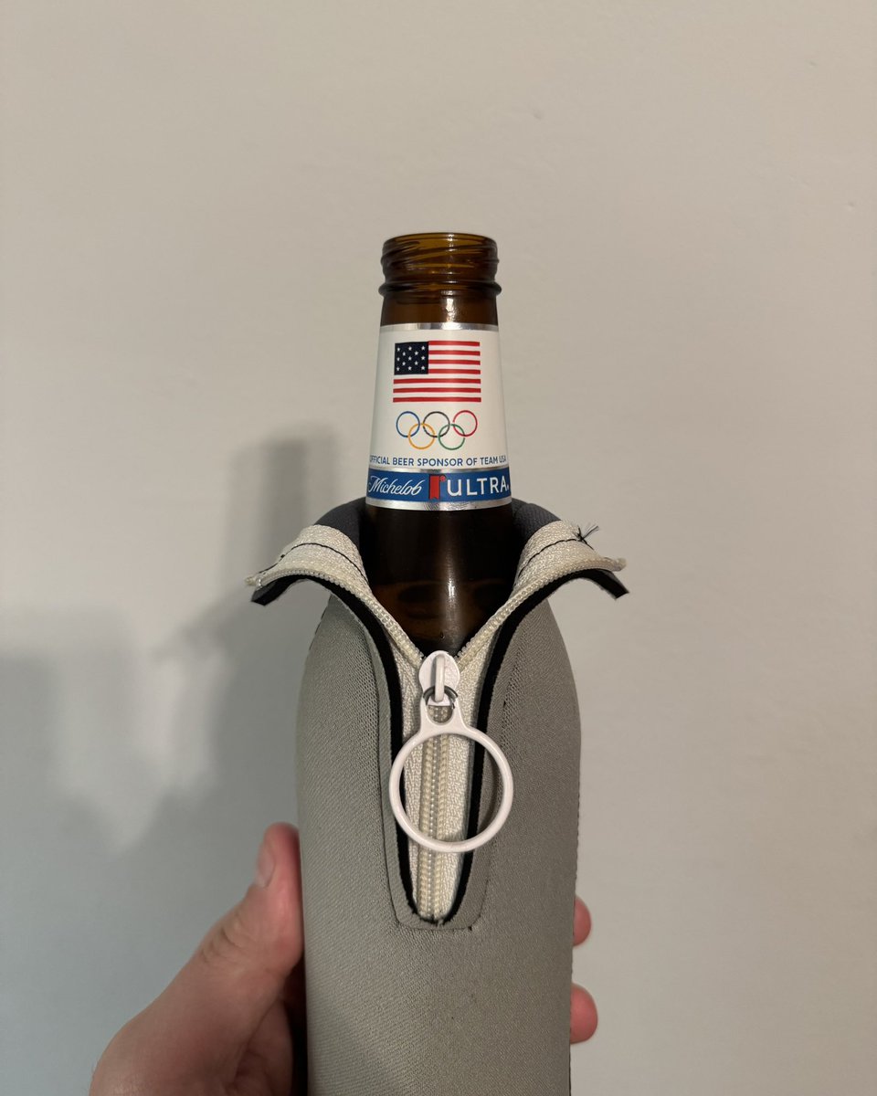 DickCheneyAlt's tweet image. Bro’s lowkey fly as hell