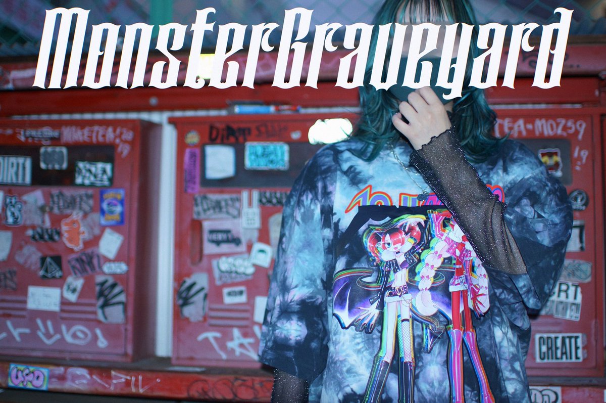 kkkasos's tweet photo. 🍏 #甘き感染ドラックパーティー2 🍏

こちら⑤にて #MonsterGraveyard 出展させていただきます！！

Graveyardの少女たちをあしらったアパレルの販売を予定しております❤️‍🔥

ぜひお立ち寄りください🖤🖤 https://t.co/q45jCKD0ks