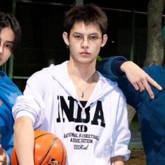 zhaoyufinesheyt's tweet image. This james look …🏀🏀

#dailyzhaoyufan #제임스 #JAMES #赵雨凡 
#CORTIS #코르티스