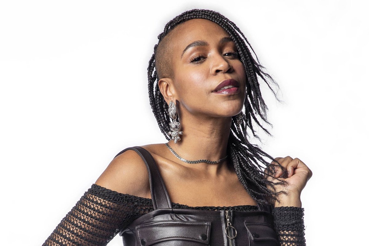 harpias's tweet image. Ela adoraria humilhar ele #BBB26