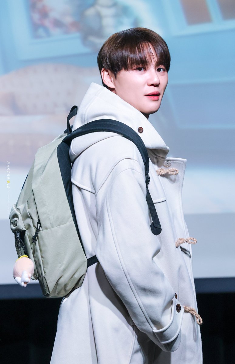 260117 케타포 대면 팬싸인회 김준수🥼
떡코 입은 학생 준쮸 🧒
#김준수 #XIA