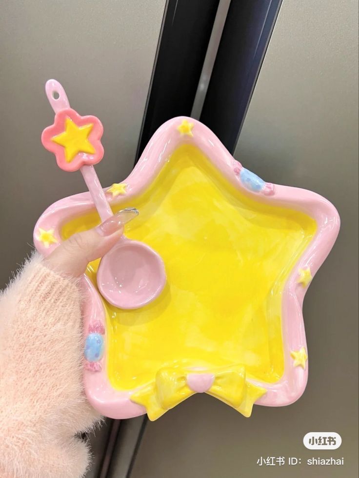 ratjunmuu's tweet image. STOP BELANJA DI MALL 😭👋🏻
OHSOME &amp;amp; MINISO boleh minggir dulu…

Ternyata nemu Online Store yang isinya peralatan lucu tapi kepake banget 😭✨
Yang bikin kaget? Harganya jauh lebih ramah di kantong dibanding beli langsung di mall.

💸 Mulai dari 20 ribuan aja! 🫶🏻