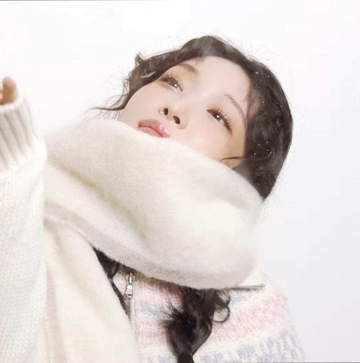 bbyulha's tweet photo. i’ll be better tomorrow with posting! gn haarts-🦦 https://t.co/LIhzWdpD3Q