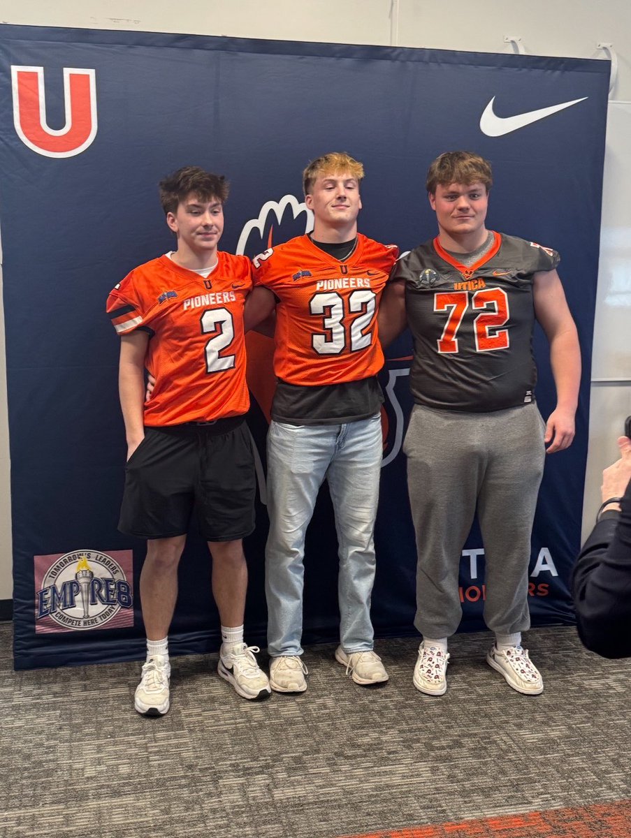 After a visit with <a href="/Utica_Football/">Utica Football</a>. I have received a roster spot offer to play for the pioneers! 🦌🔸
<a href="/CoachFaggiano/">Blaise Faggiano</a> <a href="/CoachZenelovic/">Braeden Zenelovic</a> <a href="/CoachClowes/">Jerrod Clowes</a> <a href="/CoachGrifMurphy/">Griffen Murphy</a>