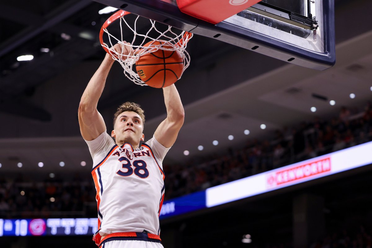 colereporter's tweet image. FINAL | #Auburn 71, South Carolina 67

An ugly affair team-wide, but hat's off for Filip Jović and a career-high 23 points.

The record is 11-7, 2-3 SEC.

📰: montgomeryadvertiser.com/story/sports/c…