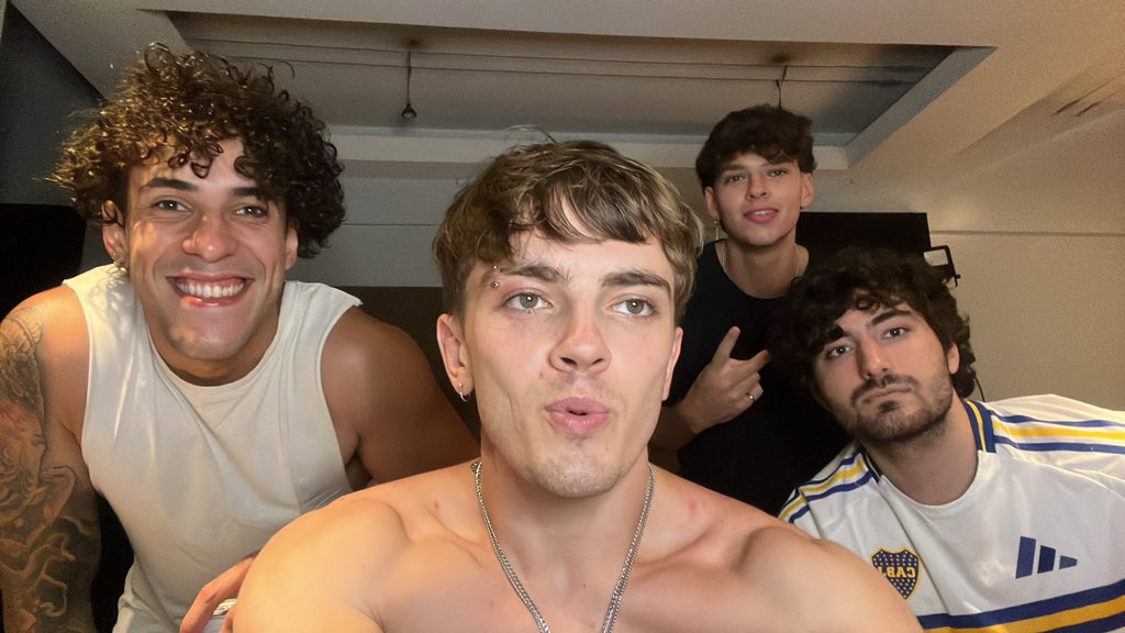 Thames crew is back 

kick.com/miqueas-tabor