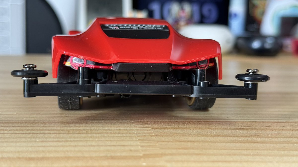 a1ma's tweet image. RAIZZAN作ったよ
架空実車としては現実にありそうすぎるラインだし出てたら買ってたなまである
いやーちょっとコースまで走らせに行きたいぞコレは