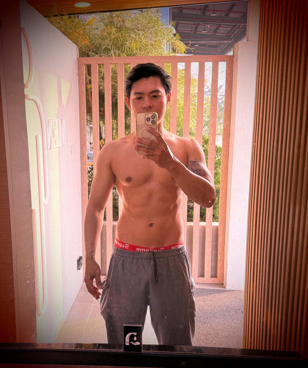 Auzazaabzeed's tweet image. รับวิตามินD ก่อนครับ🥰💪