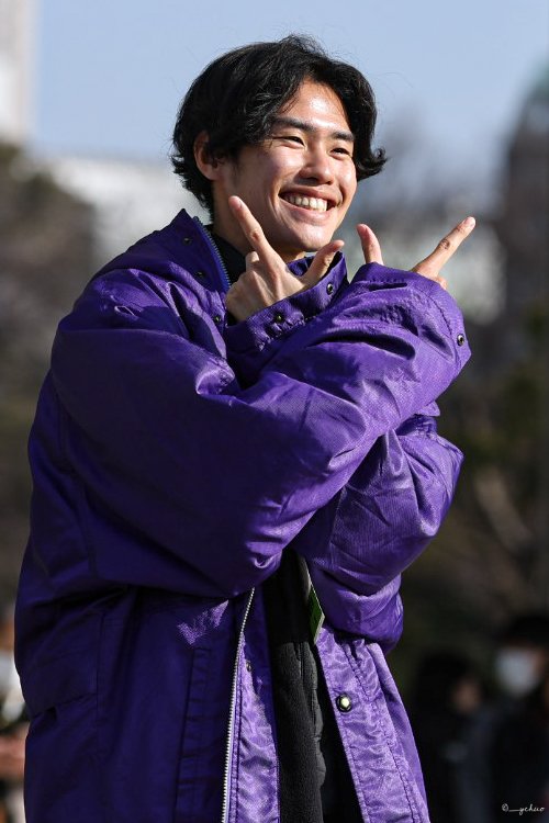 現地よりいつまでもW背負ってる伊藤大志さんを送ります