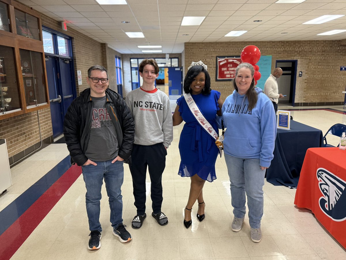 Susan Stewart Taylor tweet media