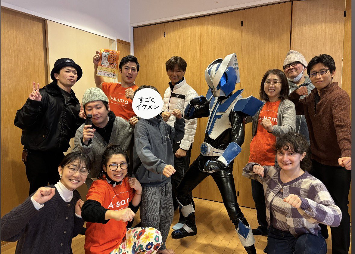 BarachanShinya's tweet photo. 昨日のクリーン作戦は、ヨコハマンが来てくれました!!大人もみんなワクワクでした😁
ありがとう、ヨコハマン!
#ヨコハマン
#横浜スタイル倶楽部
#AsMama https://t.co/QV9PvdDQCA