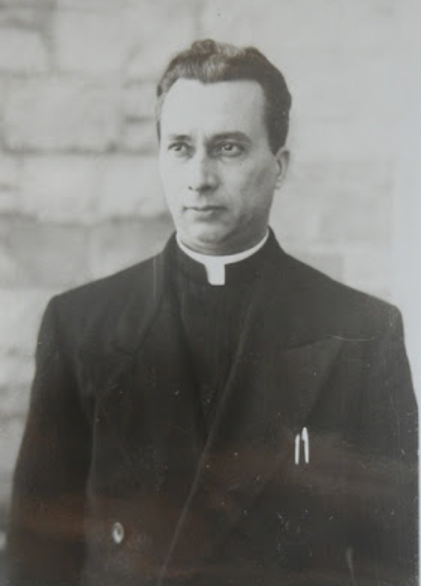 Poor Fr. Doronzo. He wrote the last dogmatic manual. Published in 1974, it is contaminated with Vatican II theology, and it shows. 