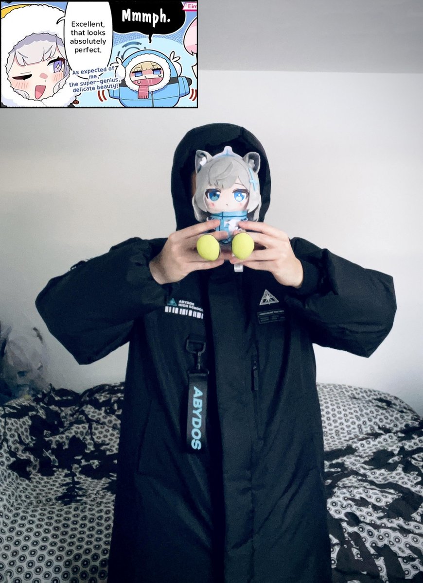 This is the most ridiculous BA merch I've purchased... why would I need a big winter coat in the deserts of Abydos... I turned into Toki ball

サイズが小さめとはいえ、このブルーアーカイブのコートはかなりの大きさだ… 私はふわふわで暖かいです（トキのように）

#BlueArchive #ブルアカ