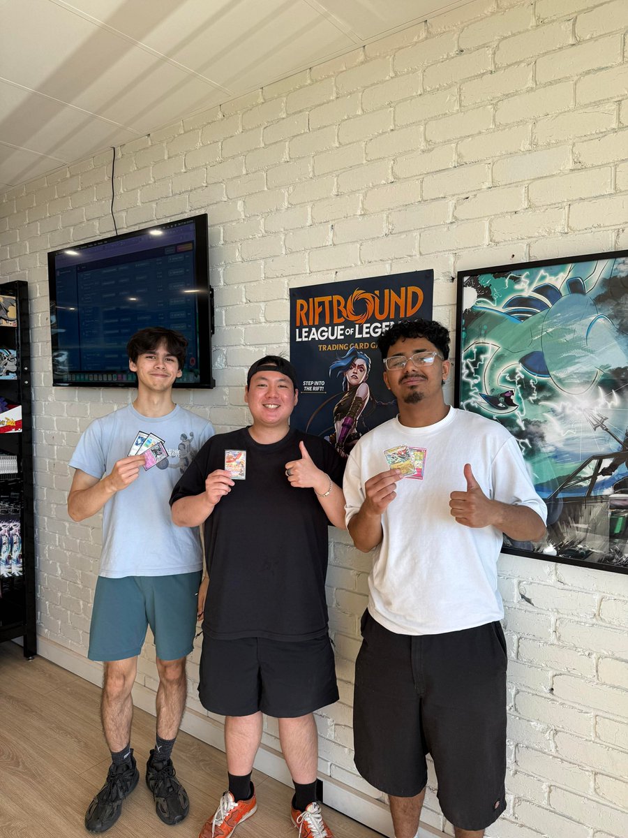 Yesterday, we held our first Poke League Tournament, and the energy was electrifying! 

A heartfelt thanks to everyone who participated, and congratulations to our top three competitors. 

A huge shoutout to Kevin for clinching the first-place victory!
