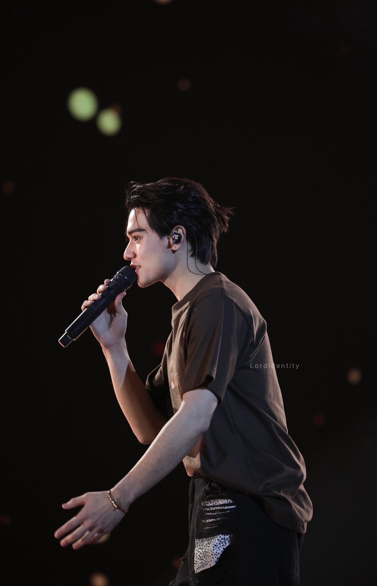 lordidentity's tweet image. ความสุขมันล้นออกมาจากสายตาเลยนะเจ่งงง

KNP TFO CONCERT
#KhemjiraConcertDay1

@harit_keng #KengHarit
#KengNamping #เก่งน้ำปิง