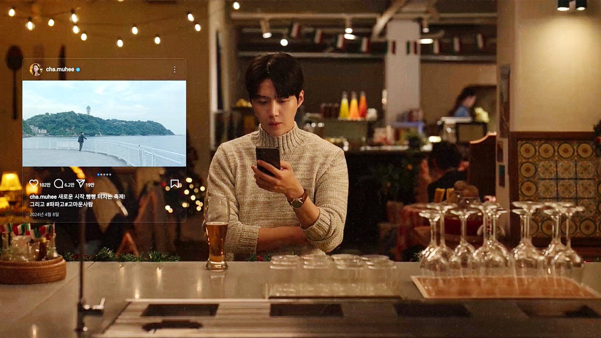 midseonnmar's tweet image. wdym you’re generationally rich, your maternal grandfather is great with languages, your half brother is a famous writer, your mother runs a winery, your father is retired and lives on the florida coast dreaming of traveling to space, and you’re a genius interpreter, joo hojin.