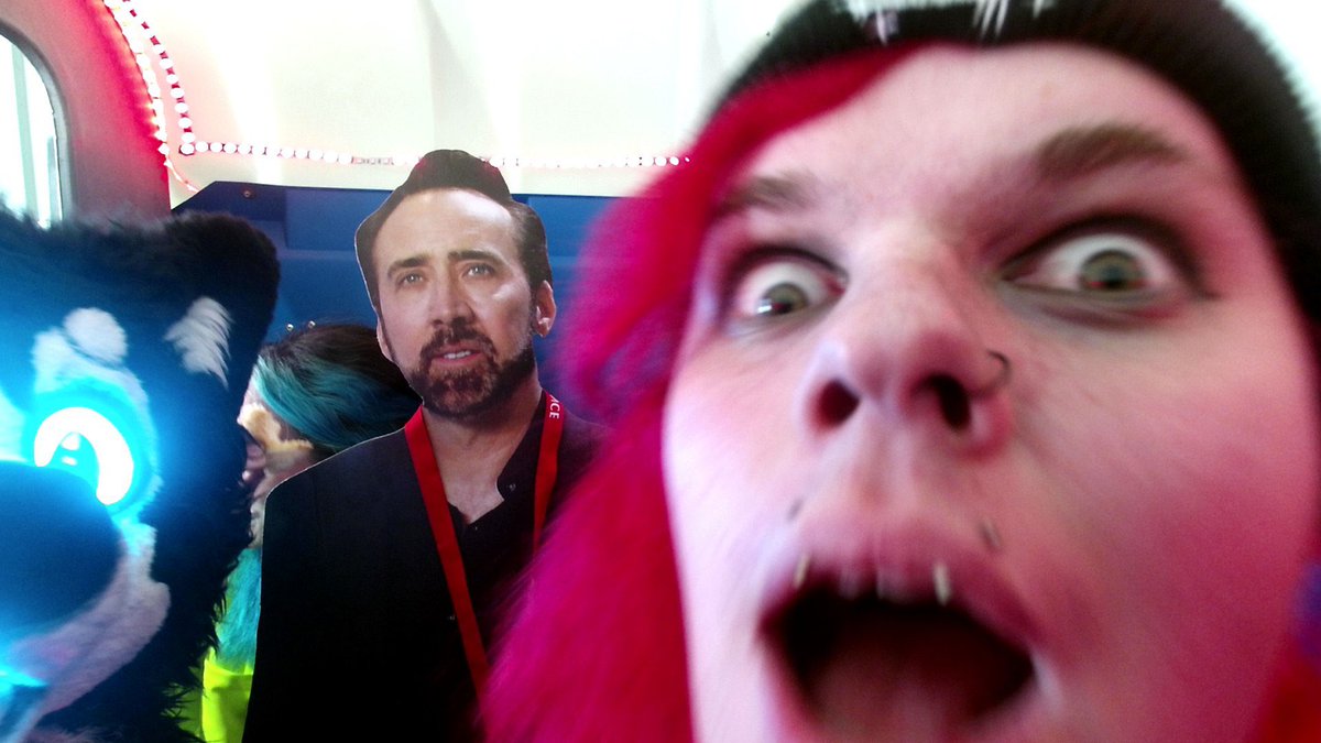 Thank you so much to <a href="/CAGEosaurus/">Nicolas Cage</a> for coming to #hazcon #hazcon26, so fun having you here with us! #nicolascage