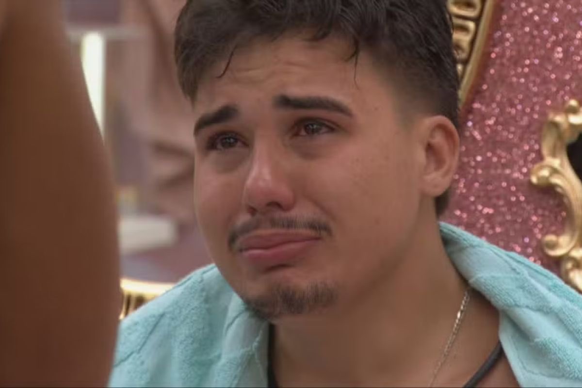 NazareAmarga's tweet image. Desde 2020 o BBB não tinha uma edição TÃO HISTÓRICA! 

Digam o que quiserem, mas esse elenco está entregando TUDO, e a direção também. Dourado tá arrasando! 

#BBB26