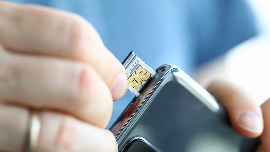 xesimcc's tweet photo. Love eSIM plans, but your phone doesn’t support eSIM?
You don’t need a new phone.
Insert Xesim → download eSIM → stay connected anywhere.
Simple. Flexible. Travel-ready. ✈️
#Xesim #eSIM #TravelTech https://t.co/IoVChvzdVB