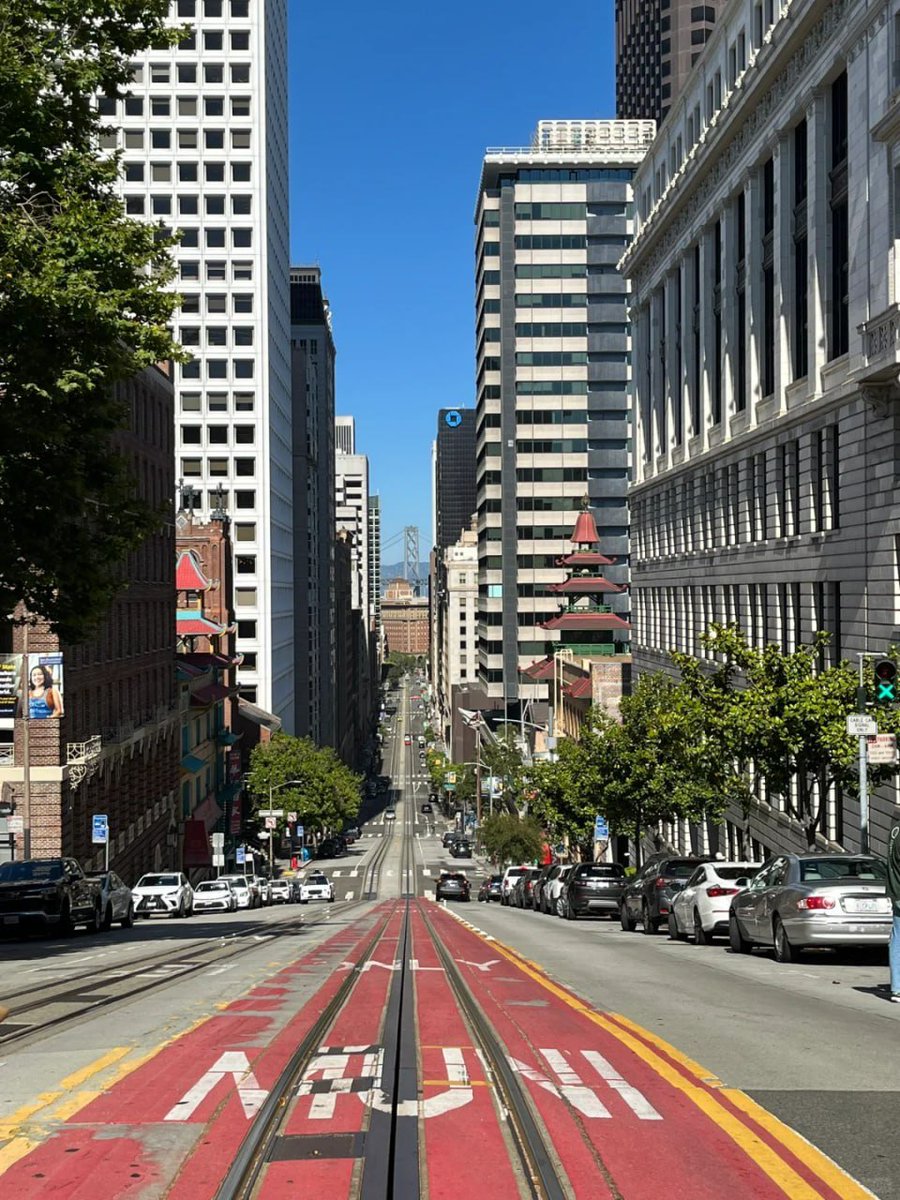 simonalberta2's tweet image. Falling a little more in love with this city every step of the way