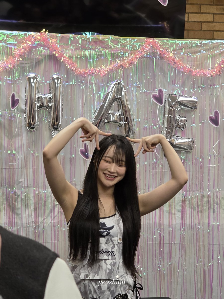yeoshion's tweet photo. U_chae Minneapolis Fansign (Hey U_Chae Pt2)
She is so kind and talented ♡
#u_chae #u_chae_in_minneapolis #heyuchaept2 #hey_uchae_pt2 https://t.co/RuzF668Eyj