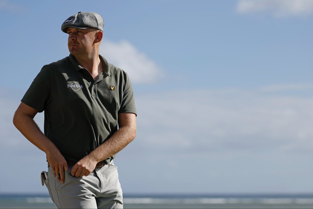 Harry Hall tweet media