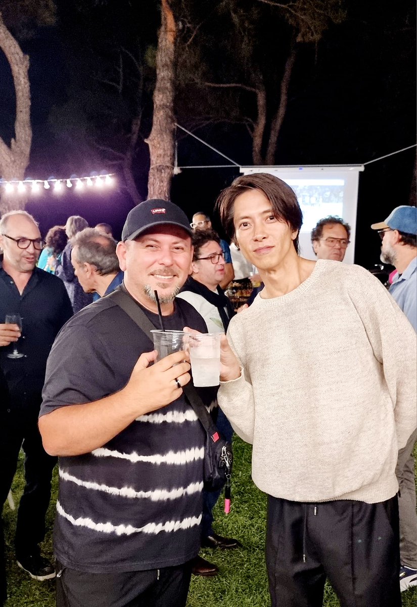 SakuraItohJoan's tweet image. “Drops of God” 「神の雫」🍷
シーズン2 公開までいよいよカウントダウン✨⑤ 
🇬🇪本当に沢山のロケーションで撮影してくれたんだなぁとしみじみ(載せきれない)。Wrap Upもチームの良い雰囲気が伝わってきてたね♡

#神の雫 #DropsOfGod #山下智久