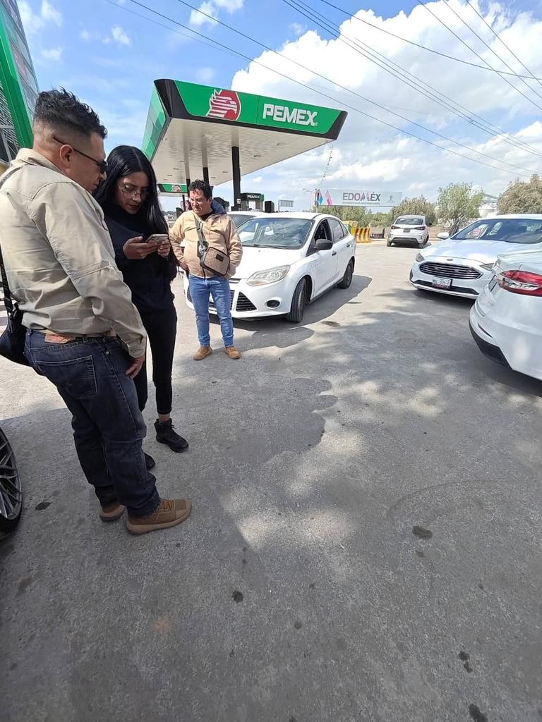 cuartodemillamx's tweet image. Hola buenas noches pido de su apoyo para poder compartir ya que vi una publicación y reconocí a estos ministeriales @FiscaliaEdomex (la foto la tomé de unas de tus mismas publicaciones  ya que no tuvimos oportunidad de grabar pero los reconocemos ) .

Hace un mes fuimos víctimas…