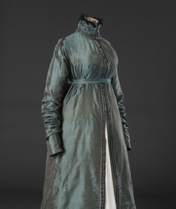 plummie9's tweet image. Pelisse, early 1810s

Shot silk twill, trimmed with silk and metal

John Bright Collection
#FashionHistory