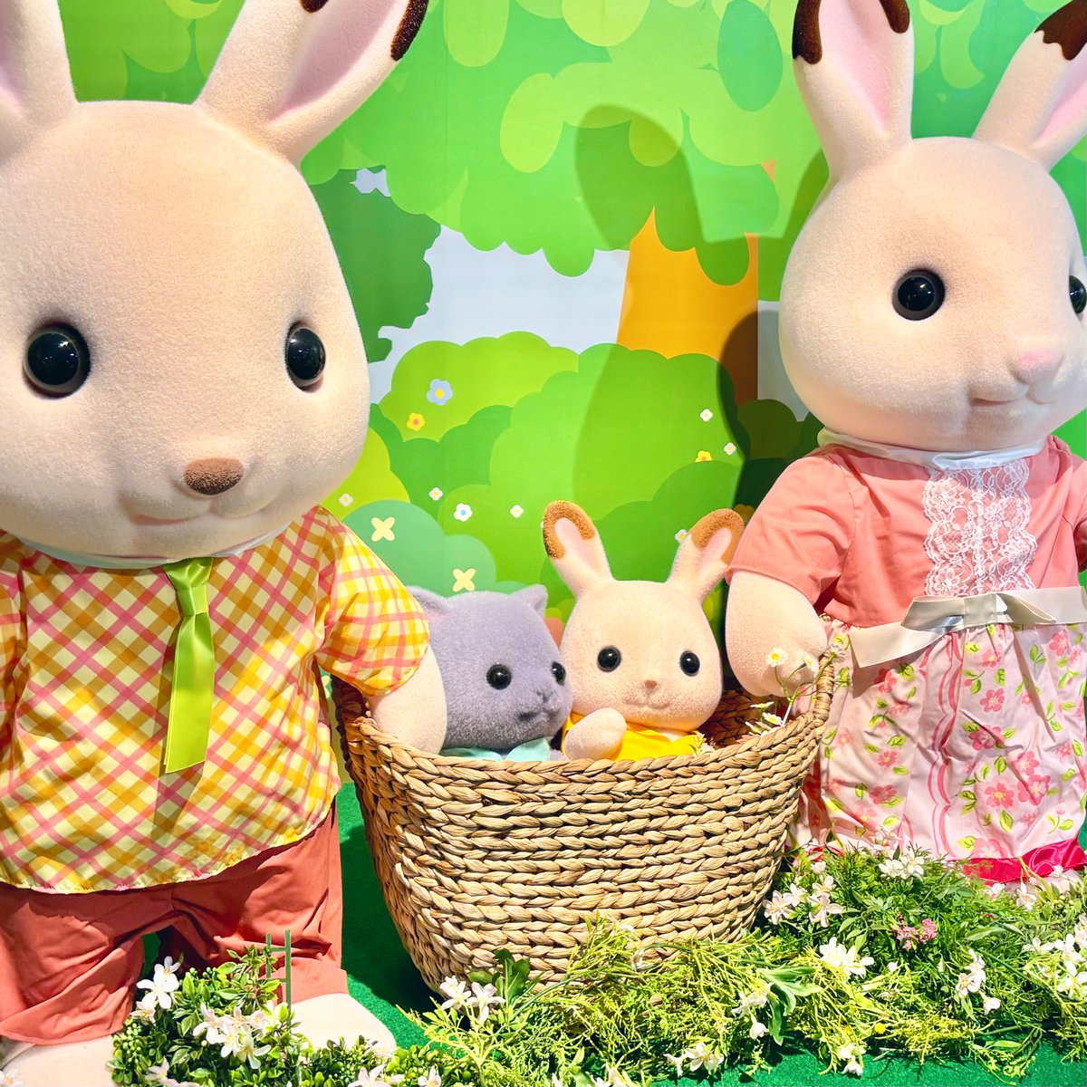 gomotk's tweet image. ばにあの展に行ってきた🐰
懐かしい〜！！こんなん物販買わずに帰れる人いる…！？