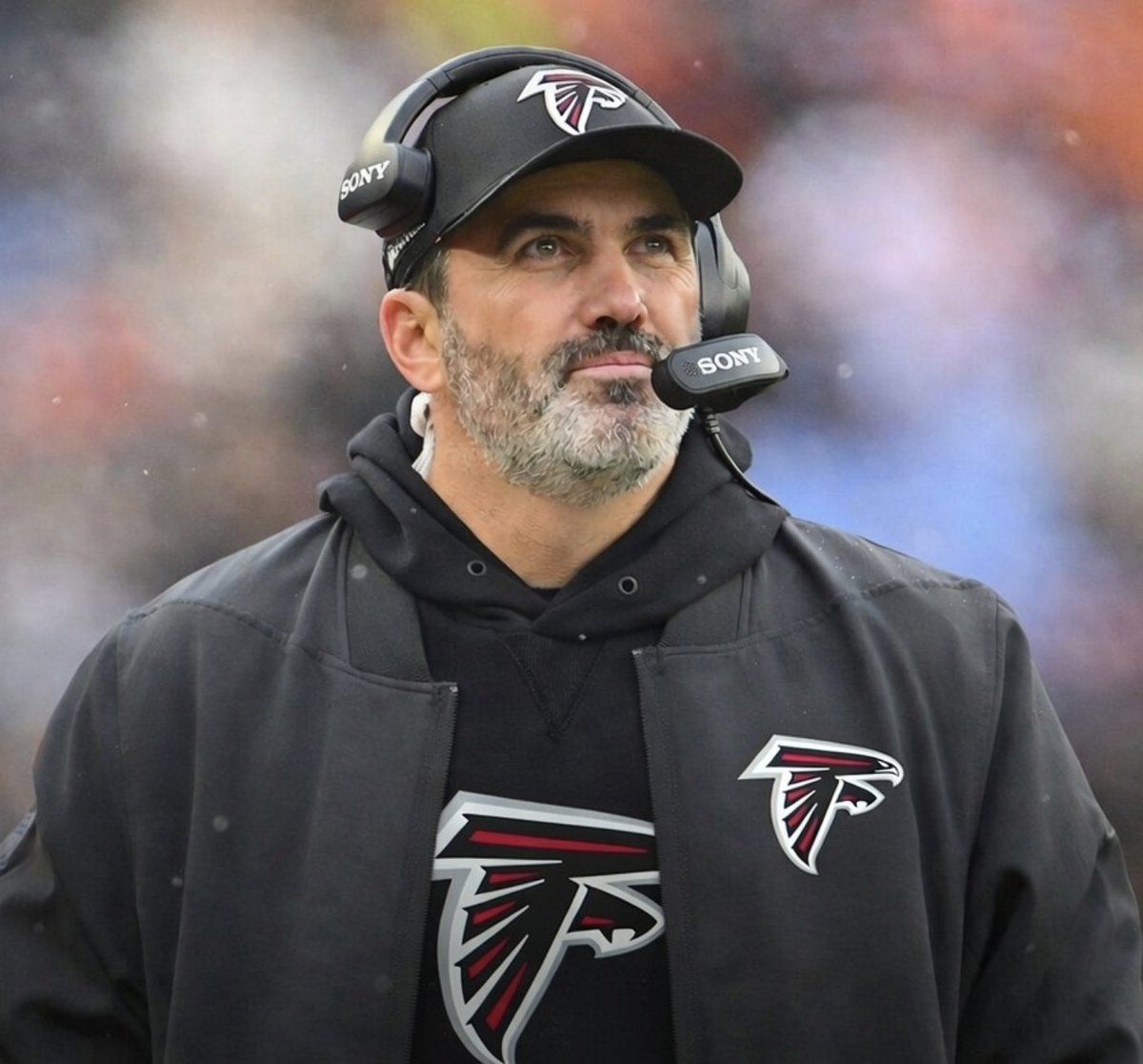 AmeAloMex's tweet photo. ¡¡BOMBAZO!!

ÚLTIMA HORA: Kevin Stefanski ha sido nombrado como el nuevo entrenador en jefe de los Falcones. Cayó el primer pez gordo en este mercado de piernas de entrenadores. ¿Qué opinan?

Nota completa: https://t.co/3PEM1fvHF7 https://t.co/EuezIzKGbG