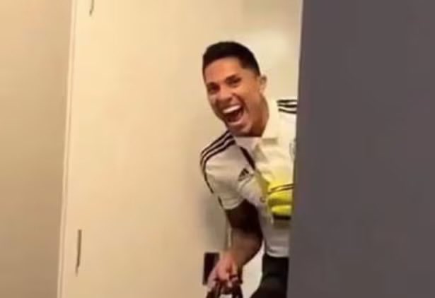 necesito un meme así pero de Purata, porque se la vive haciendo pura mmda