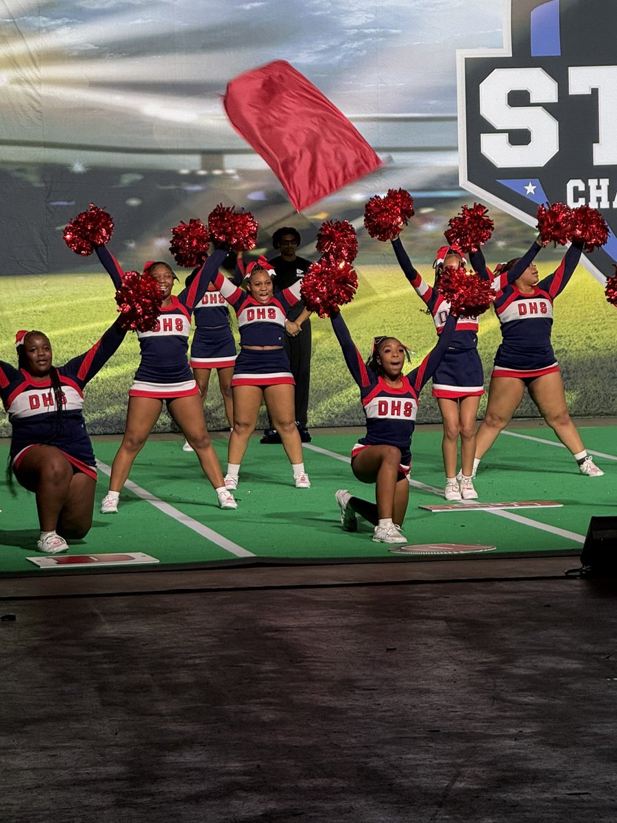 AldineSports's tweet image. Great job today Davis Falcons Cheer Team at UIL State Cheer Competition. Go Lady Falcons!@DeanColbert5 @AthleticsAisd @AldineISD @drgoffney