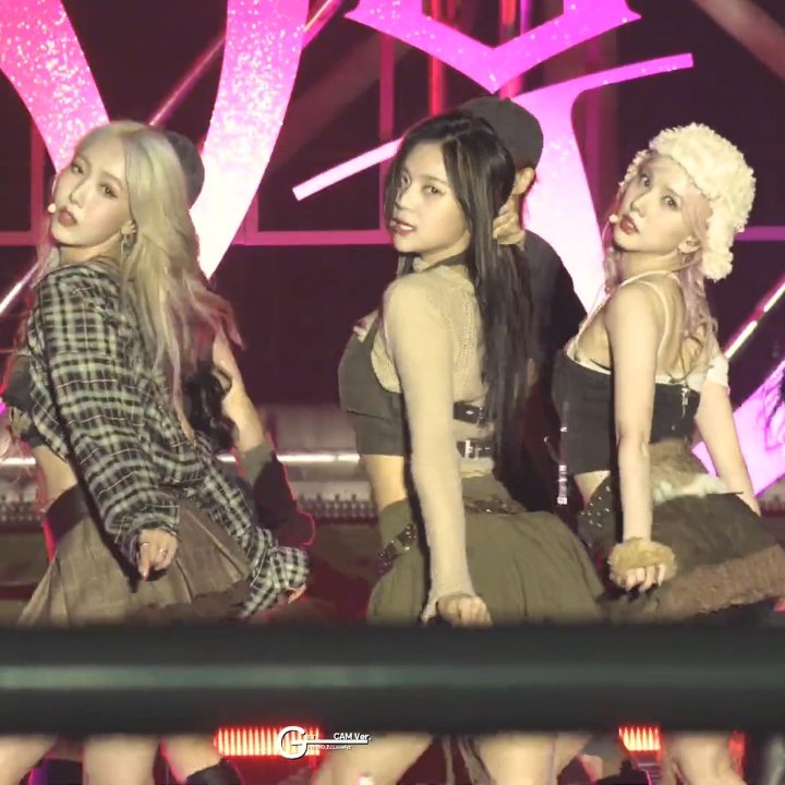 vivizsugarkillr's tweet image. GETTING READY                    TO MAKE HISTORY