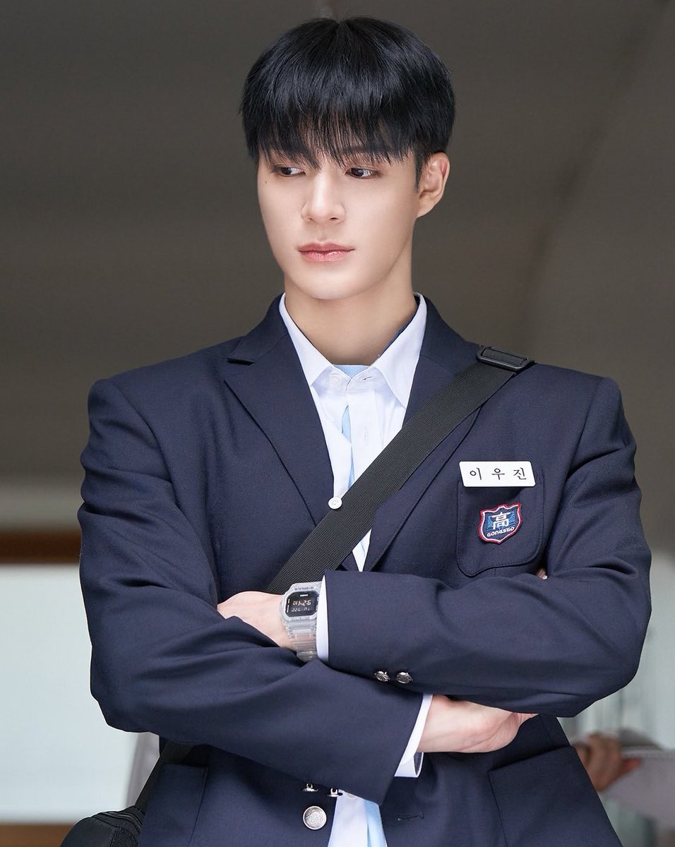 jungshasa's tweet image. EVERYONE's HIGH SCHOOL CRUSH