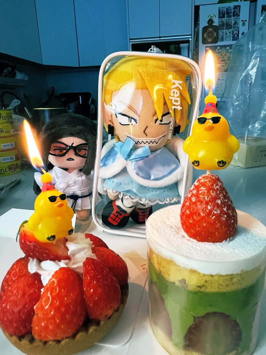 아니 [선글라스 낀 오리 초] 같은게 왜 배달 옵션에 있냐고 이럼 시킬 수 밖에 없잖아ㅋㅋㅋㅋ