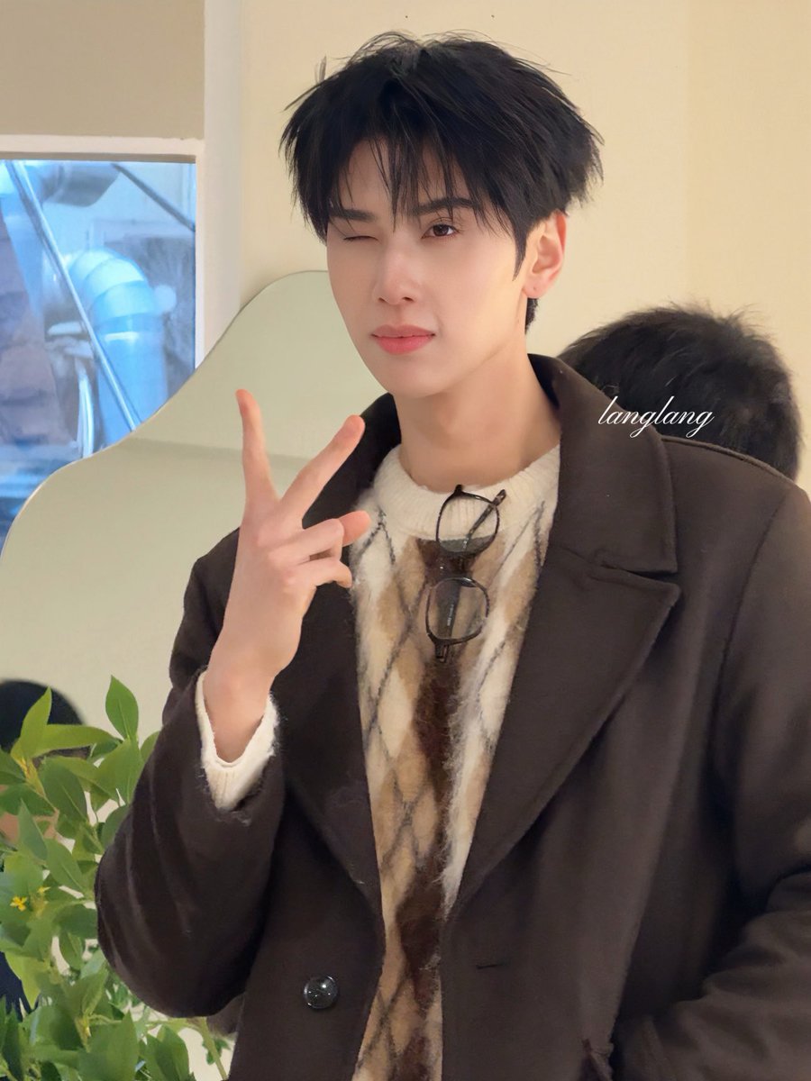 chenataluv's tweet image. gweh aja gatahan banget liat ini pengen godain, masa si bro yg jauh disana yakin ga uring uringan liat bro nya IMUP LUCU CANTIK CENTIL modelan gini?????

kata gue besok kekep si bro jangan biarin lolos...

DUNK in Seoul with ITSSKIN  #ITSSKINxDunkKoreaTrip