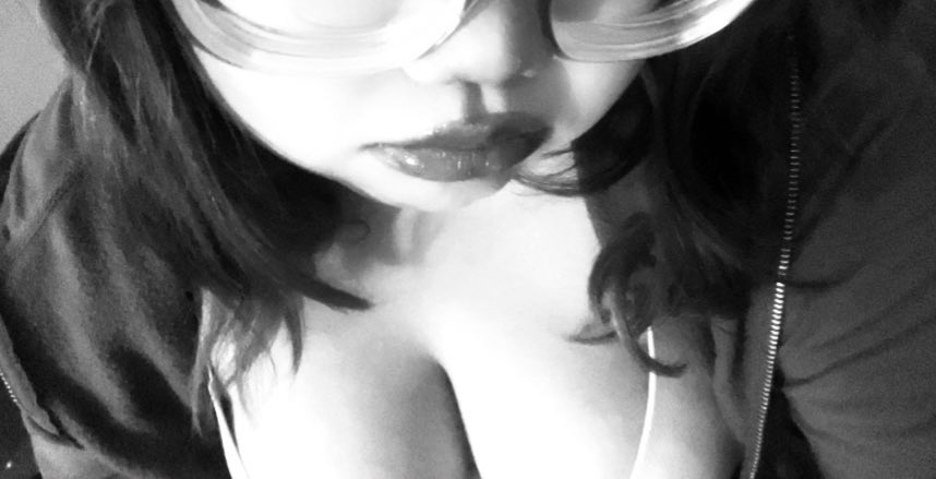 iinkiess's tweet image. 🤓