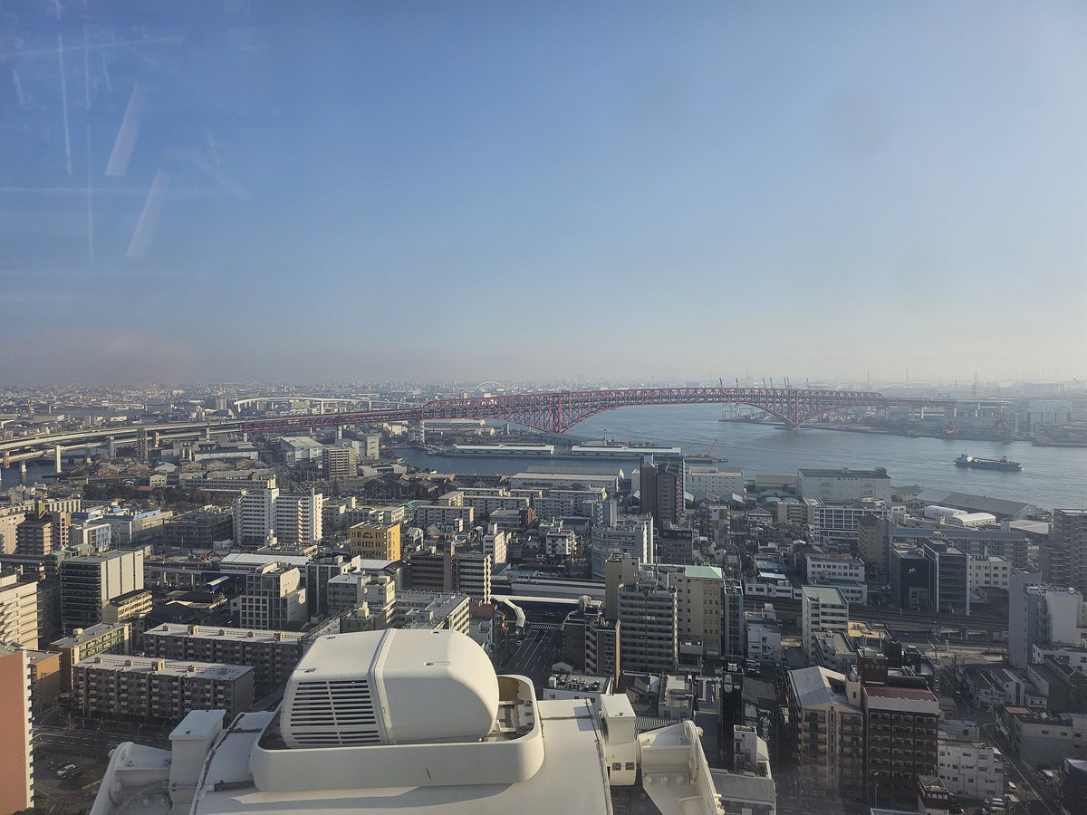 昨日は日帰りでおおさか行ってました！
天保山付近を何だかんだで観光したことがなかったけん楽しかった✨
ジンベイザメのぬいぐるみ買った！