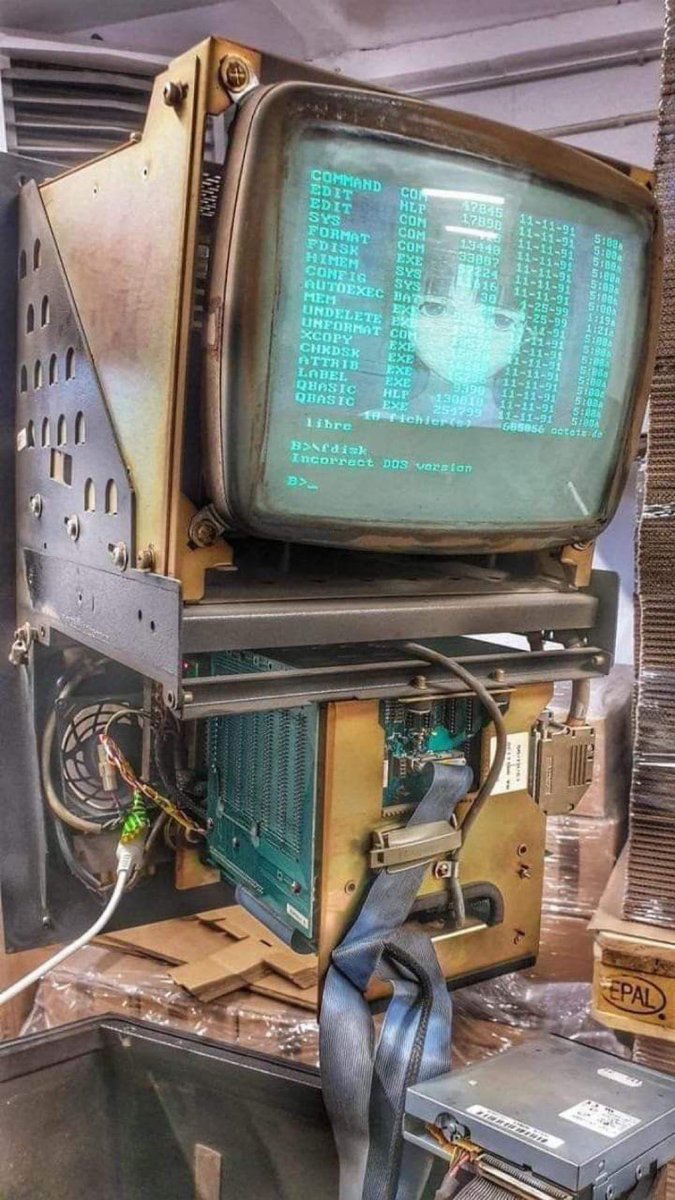 wiredposting's tweet image. #SerialExperimentsLain