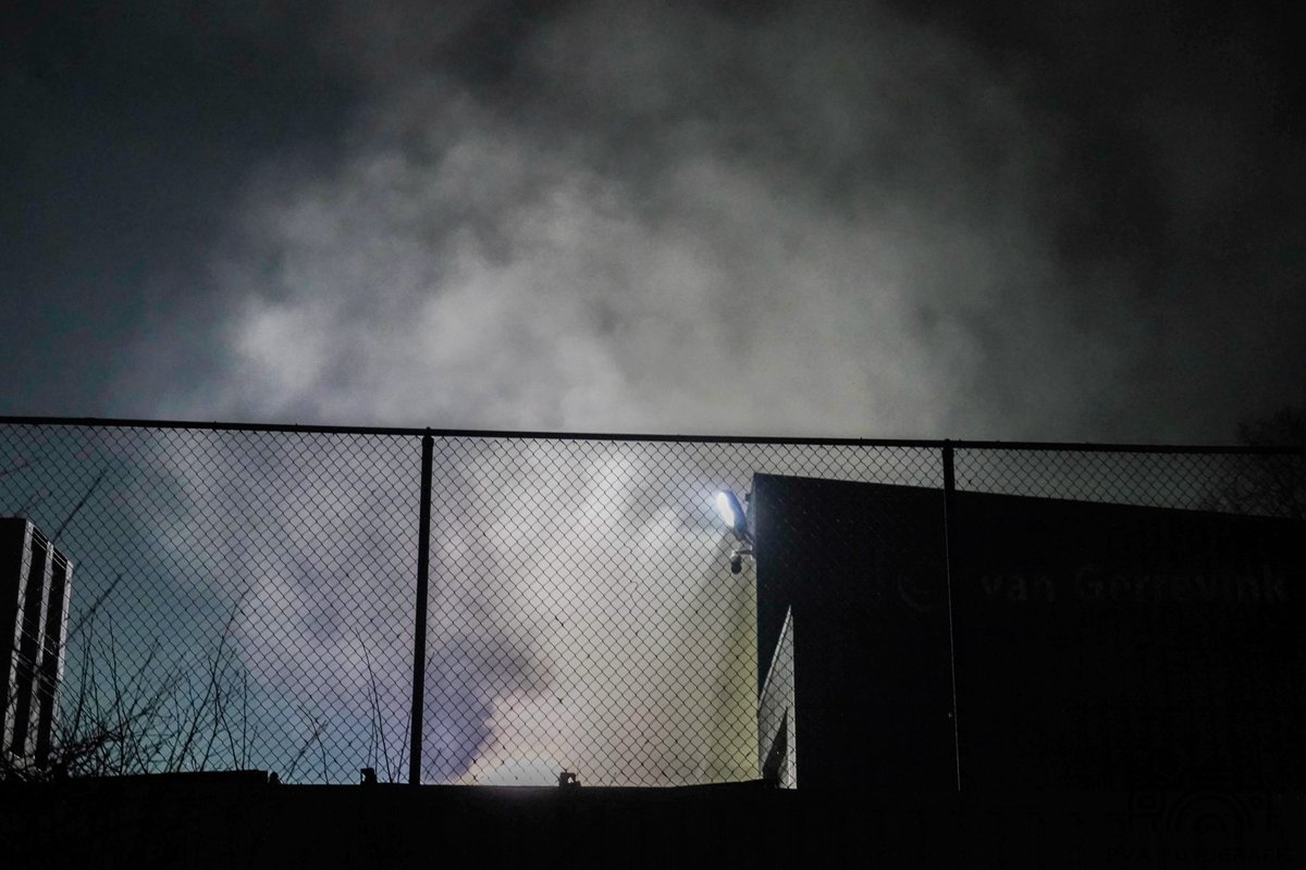 Brand bij afvalverwerkingsbedrijf Sint Maarten in Apeldoorn