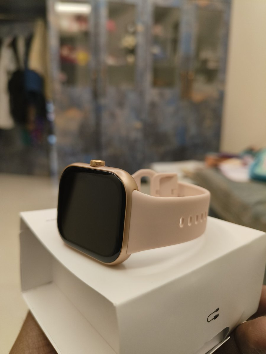 Devendr89568521's tweet image. Thank you Xiaomi for gifting the Redmi Watch Move!
Loving its sleek design, lightweight feel, and long-lasting battery life.The heart rate monitor, sleep tracking, and water resistance make it perfect for everyday fitness and style.#RedmiWatchMove #Xiaomi #SmartLife #MiFan