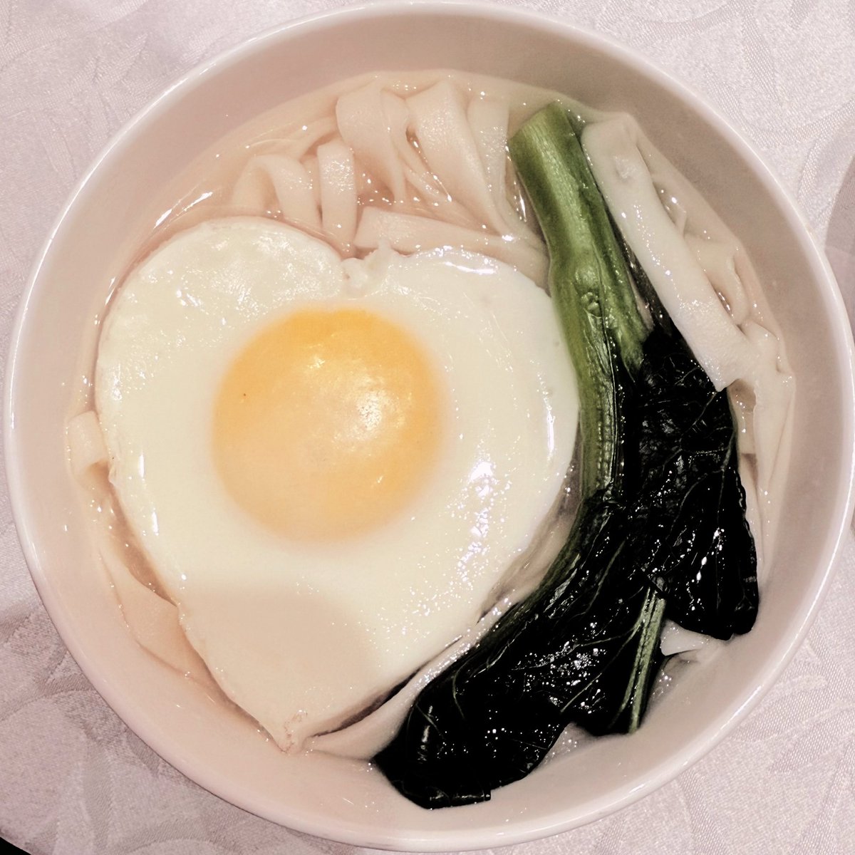 ASHENATHTSAI's tweet image. ️

️
Breakfast with Fat Cat. Happy Sunday.
️

️